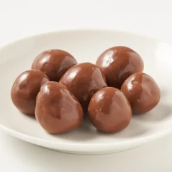 Chocolat Et Bonbons^Muji Frambroises enrobées de chocolat au lait