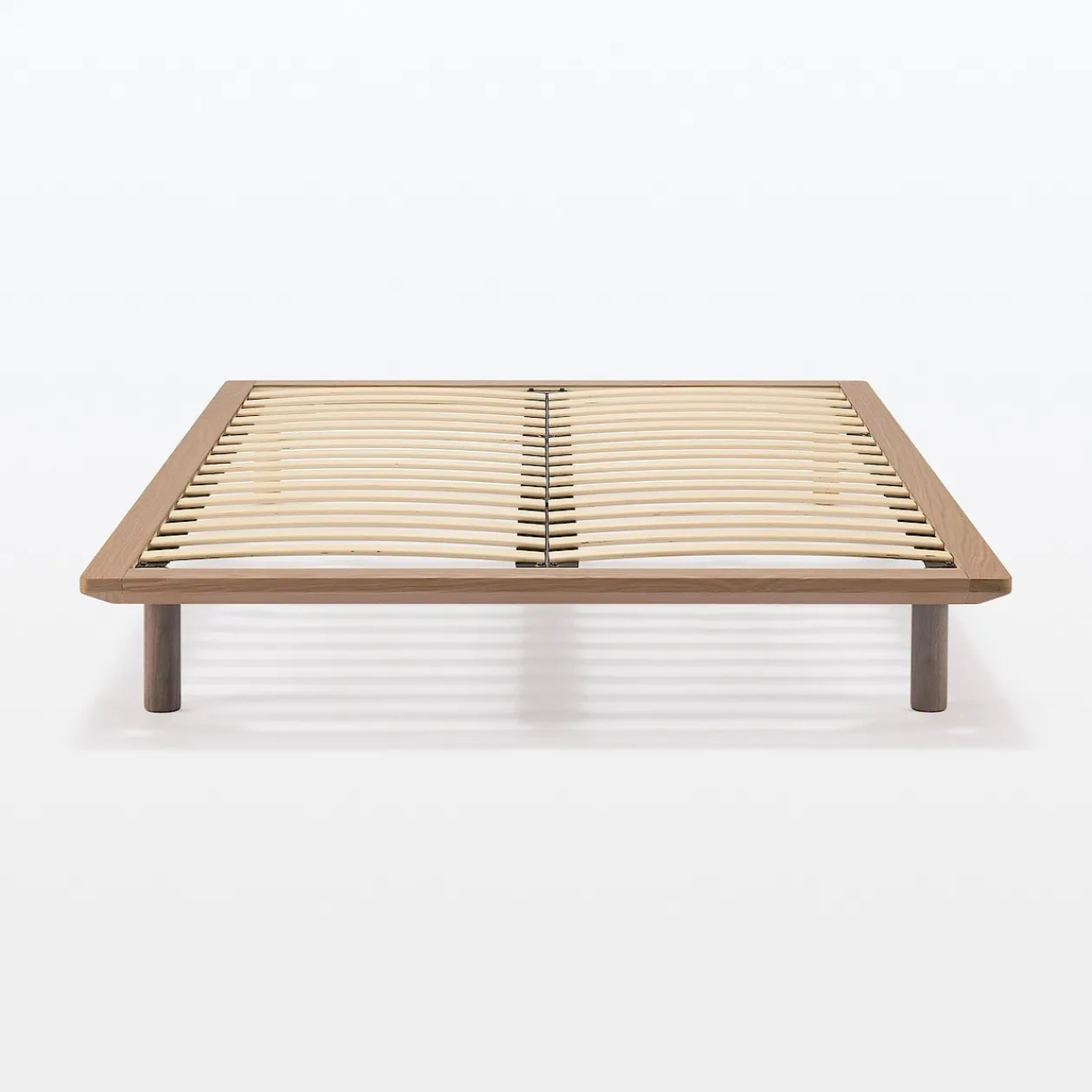 Lits^Muji Lit plateforme large double en noyer