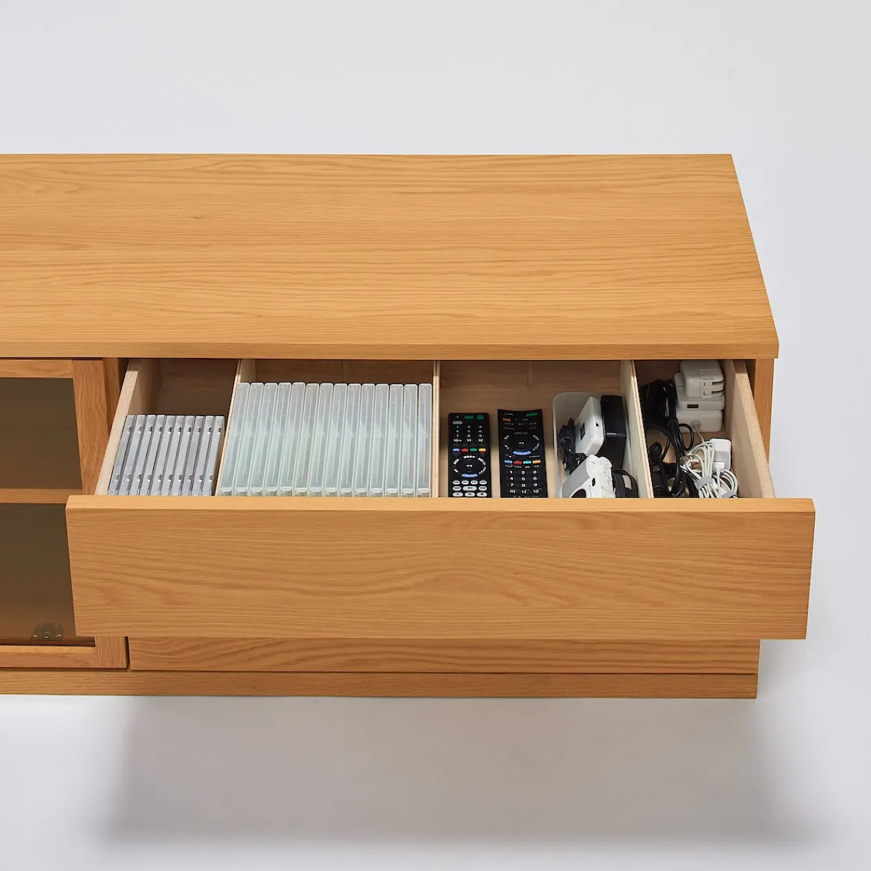 Armoires^Muji Meuble TV en noyer ‐ Grand