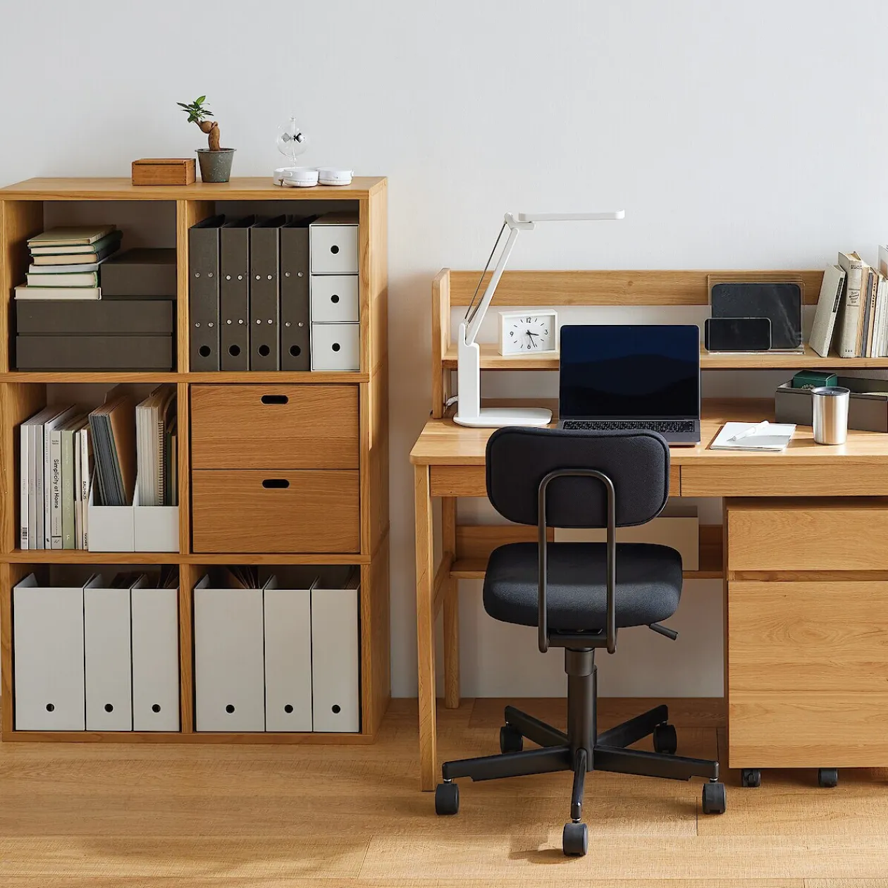 Étagères Modulables En Bois^Muji Set de 2 étagères étroites en chêne ‐ 2x3 niveaux (Dont Eco‐part. 2,80 €)