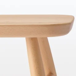 Chaises, Bancs Et Tabourets^Muji Tabouret en être massif à pieds arrondis