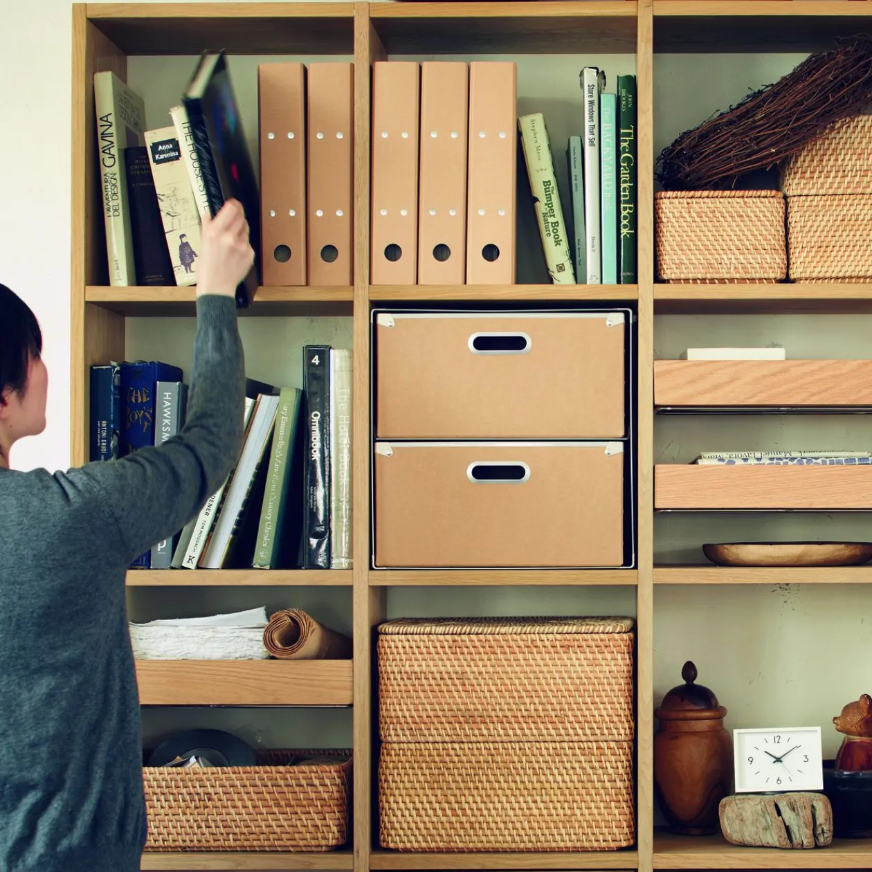 Étagères Modulables En Bois^Muji Étagère étroite en chêne ‐ 5 niveaux (Dont Eco‐part. 2,80 €)